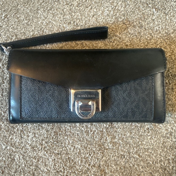 Wallet - Picture 1 of 1